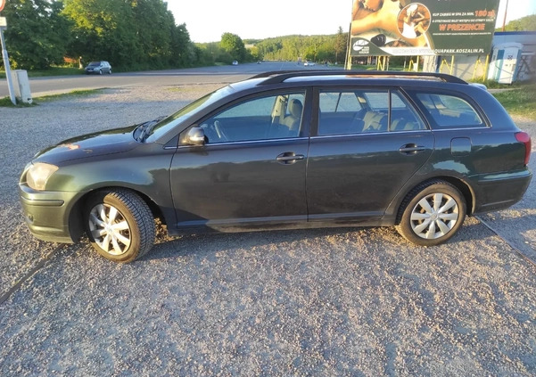 Toyota Avensis cena 14500 przebieg: 245000, rok produkcji 2006 z Koszalin małe 121